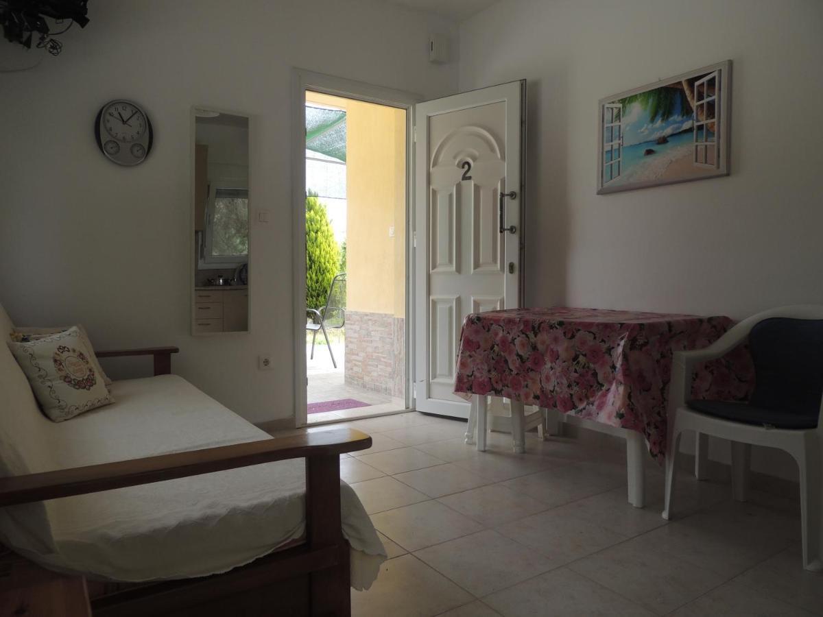 Villa Platskos Vol 2 กริโอปียี ภายนอก รูปภาพ